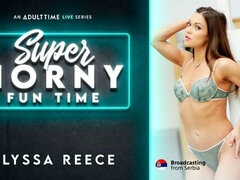 Жопа, Двойное проникновение, Пальцем, Большие дырки, Бритые, Соло, Молоденькие, Влажная