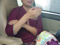 18 ans, Sucer une bite, Voiture, Éjaculation interne, Indienne, Mature, De plein air, Séduite