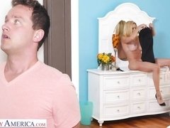 Большие сиськи, Минет, Собачьи, Ласковые ручки, Лизание, Стриптизерша, Тату, Подглядывание