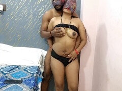 Beso negro, Culo grande, Mamada, Penetracion con dedos, Pequeña, Coño, Medias largas, Chupando