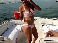 Anal, Plage, Gros clito, Pute