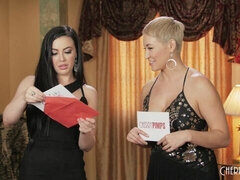 素人, 舞台裏, 茶髪の, ドレス, レズビアン, 自然山雀, ティーン, オッパイの