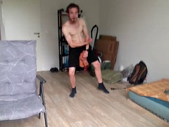 Idiot Bator Bro goes out like crazy in the guest room