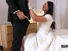 お尻, ベッドルーム, エロ熟女, なめる, 淫乱熟女, 母, コキ, 結婚式