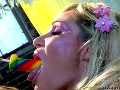 Tetas grandes, Rubia, Sexo duro, Lesbiana, Juguetes