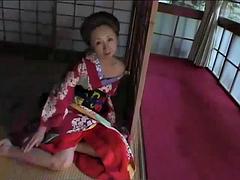 Japonaise, Mature, Mère que j'aimerais baiser, Softcore