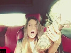 Verga grande, Mamada, Coche, Semen en la boca, Corridas, Garganta profunda, Público, Adolescente