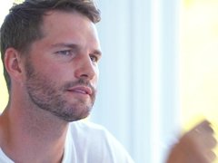 Grosser arsch, Blasen, Spermaladung, Küssen, Lecken, Zierlich, Muschi, Titten