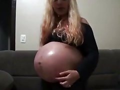 Беременная