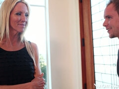 Emma Starr seduces young guy and wants him to eat her cunt