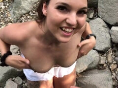 Allemand, Petite amie, Léchez, De plein air, Public, Chatte, Tatouage, Nénés