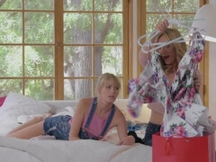 フェティッシュ, 指いじり, 毛深い, レズビアン, 母, 小柄, タトゥー, オッパイの