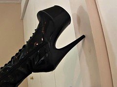 Sucer une bite, Brunette brune, Queue, Petite amie, Cuir, Pov