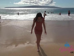 Amateur, Plage, Brunette brune, Doigter, Exhib, De plein air, Public, Chatte