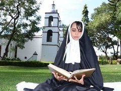 Stunning nun Yudi Pineda opens her tight ass for a lustful priest