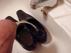 Piss in wifes old work shoes