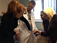 Nana, Homme nu et filles habillées, Érotique, Fétiche, Hd, Branler, Masturbation, Plan cul à trois