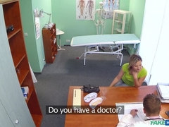 素人, ブロンド, 浮気者, カップル, 指いじり, なめる, 看護婦, ユニフォーム