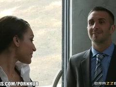 Жопа, Большая жопа, Большой член, Большие сиськи, Глубокая глотка, Член, Пирсинг, Сыновья