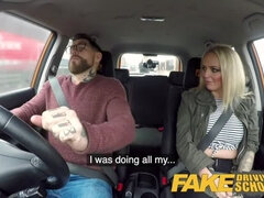 デカパイ, フェラチオ, イギリス人, 車, Hd, アウトドア, オッパイの, 濡れ