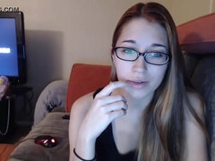 Brunette brune, Queue, Solo, Adolescente, Nénés, Webcam