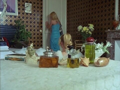 Sucer une bite, Français, Poilue, Orgie, Petite femme, Rétro ancien