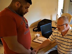Bear Fucks Chub