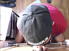 アナル, フェラチオ, 黒人, のぞき穴, 手コキする, 異人種間, 変態趣向, フェラする