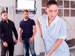 In den arsch, Grosser arsch, Grosse titten, Blasen, Hundestellung, Strümpfe, Jungendliche (18+), Flotter dreier