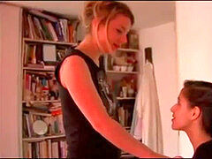 Пальцем, Француженки, Лесбиянка