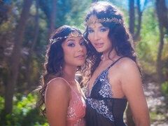 Большая жопа, Большой член, Минет, Брюнетки, Собачьи, На природе, Тощие, Молоденькие