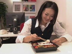 アジア人, フェラチオ, 茶髪の, 足フェチ, 足コキ, 下着, 秘密の, ゴックンする