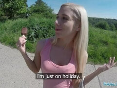 18 jaar, Pijpbeurt, Sperma shot, Hd, Hongaars, Openbaar, Tiener, Vreemd