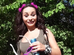 Gros cul, Sucer une bite, Brunette brune, En levrette, Poilue, Hd, De plein air, Pov