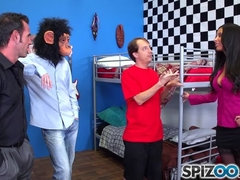 Grosse titten, Blasen, Braunhaarige, Spermaladung, Aufs gesicht abspritzen, Französisch, Jungendliche (18+), Titten