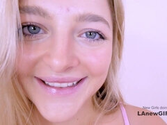 18 jahre, Leie, Spermaladung, Süss, Orgasmus, Pov, Ablutschen, Spielzeuge