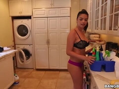 Любители, Большая жопа, Большие сиськи, Брюнетки, Сперма на лице, Хд, Служанка, Пирсинг