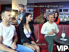 Sucer une bite, Dingue, Cocu, Tchèque, Hard, Public, Chatte, Nénés