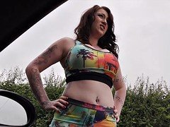 Busty slut Harmony Reigns wants to fuck in the open field