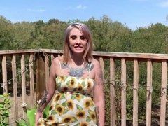Жопа, Дилдо, Фетиш, Огромные размеры, Мастурбация, На природе, Тату, Тугие