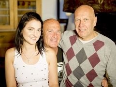 お尻, ダブル開発, 手コキする, 3p男男女, 剃毛, ティーン, 三人, オッパイの