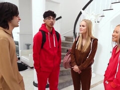 Блондинки, Член, Фетиш, Две девушки, Хд, Жесткий секс, Сестра, Втроем