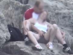 На природе, На публике, Подглядывание