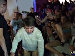 Азиатки, Красотки, Минет, Буккаке, Фетиш, Группа, Секс без цензуры, На публике