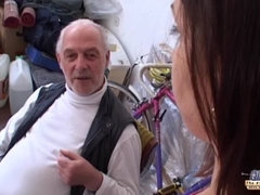 Morena, Garganta profunda, Flaco, Adolescente