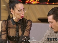 チェコ, Hd, 熟年, 淫乱熟女, 天然, 自然山雀, ピアス, 教師