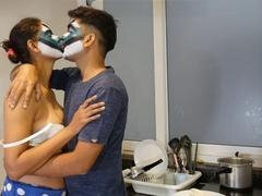 Tía, Sadomasoquismo, Engañando, Corrida, Cocina, Lamidas, Orgasmo, Puta