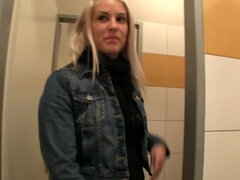Blondine, Toilette