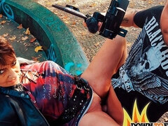 Grote kont, Pijpbeurt, Bruinharig, Hondjeshouding, Masturbatie, Rijpe lesbienne, Gezichtspunt, Openbaar