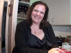 Amateur, Belle grosse femme bgf, Gros cul, Gros seins, Sucer une bite, Français, Mamie, Seins naturels